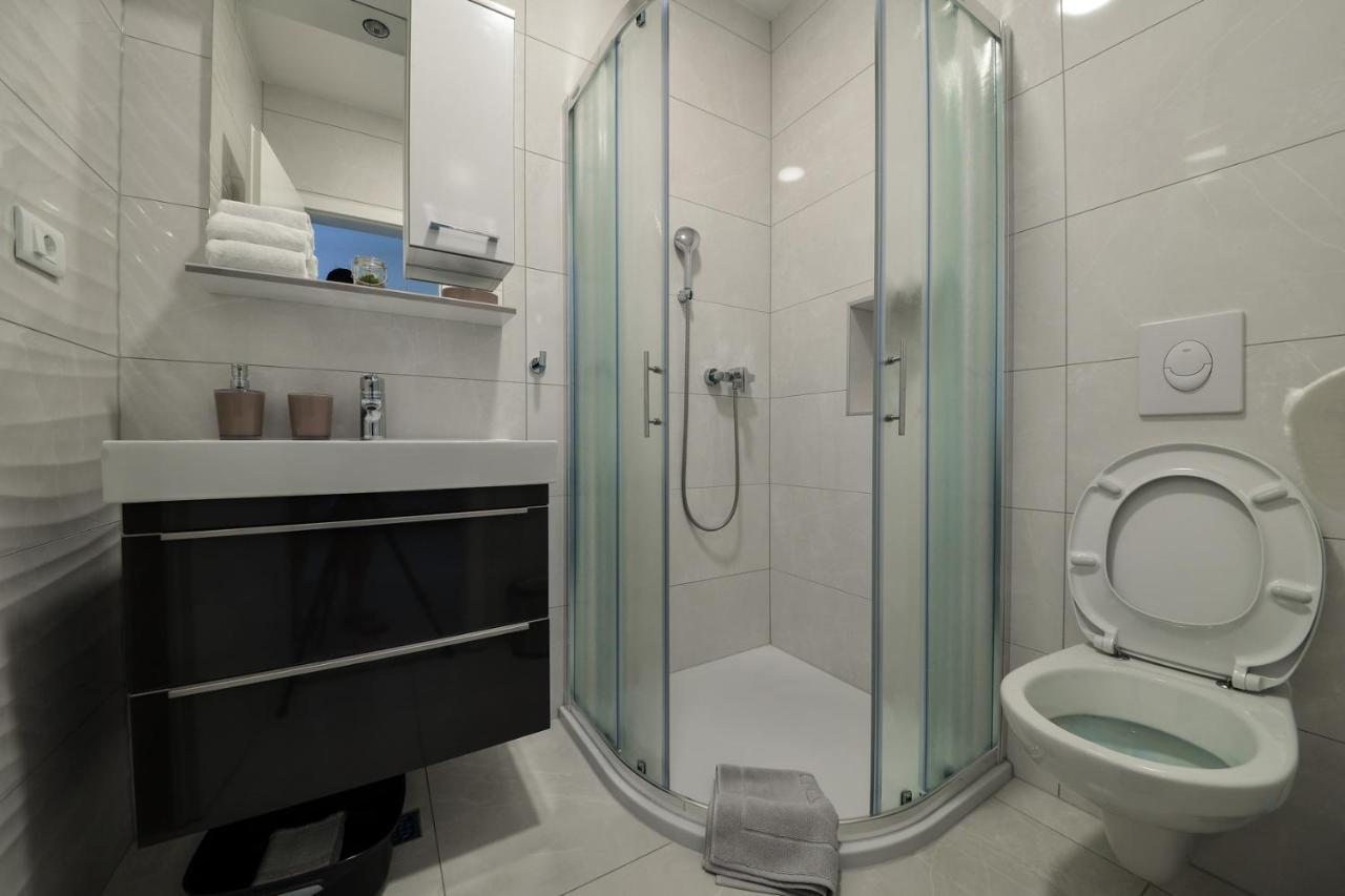 Apartmani Spiline Baška Voda Kültér fotó