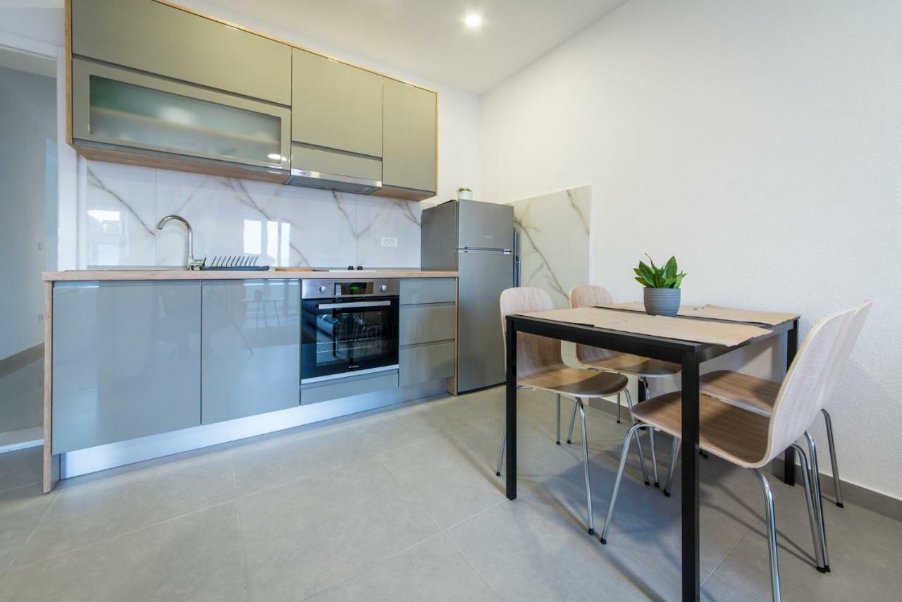 Apartmani Spiline Baška Voda Kültér fotó